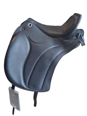 DP Saddlery Majestro 6490