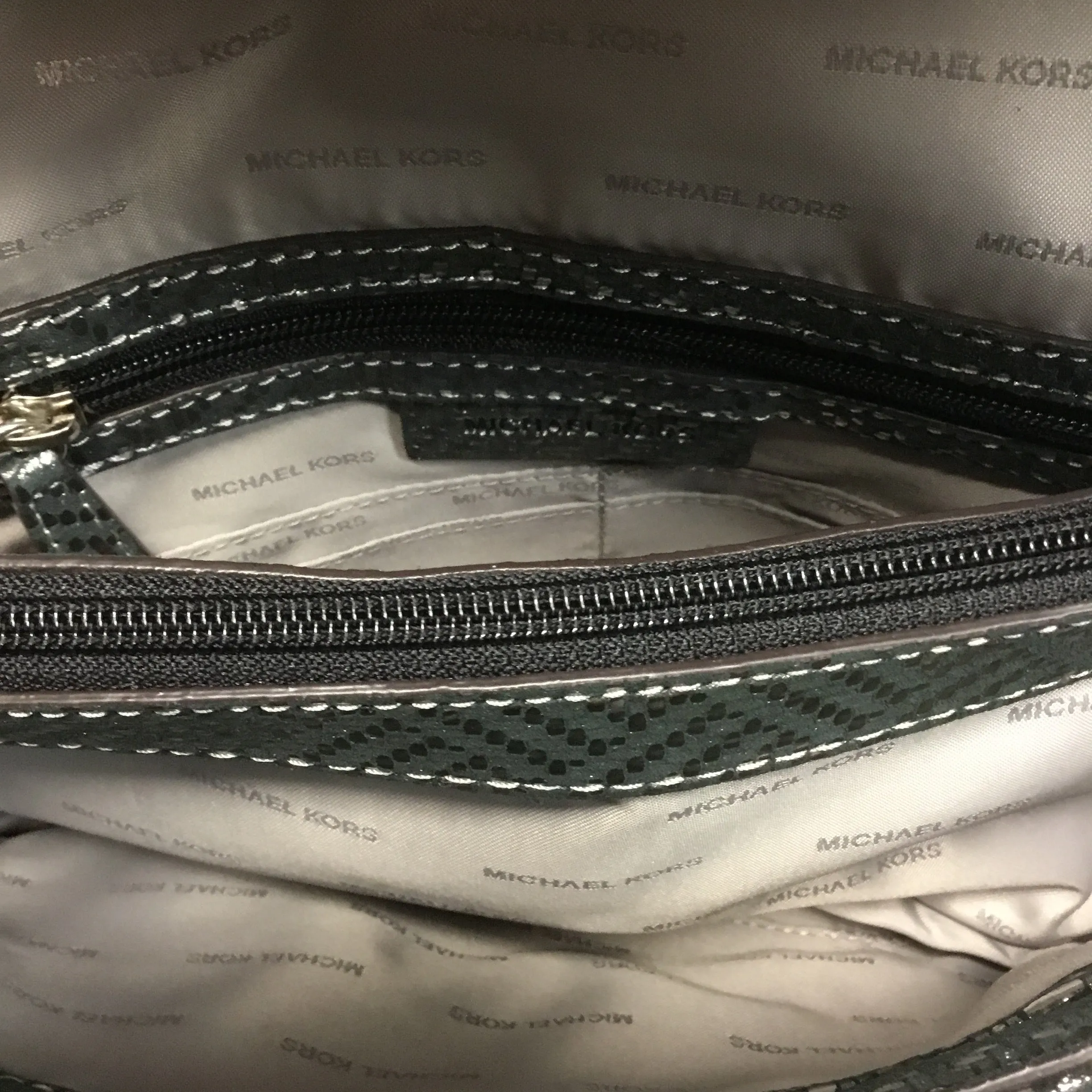 Handbag Designer By Michael Kors  Size: Medium