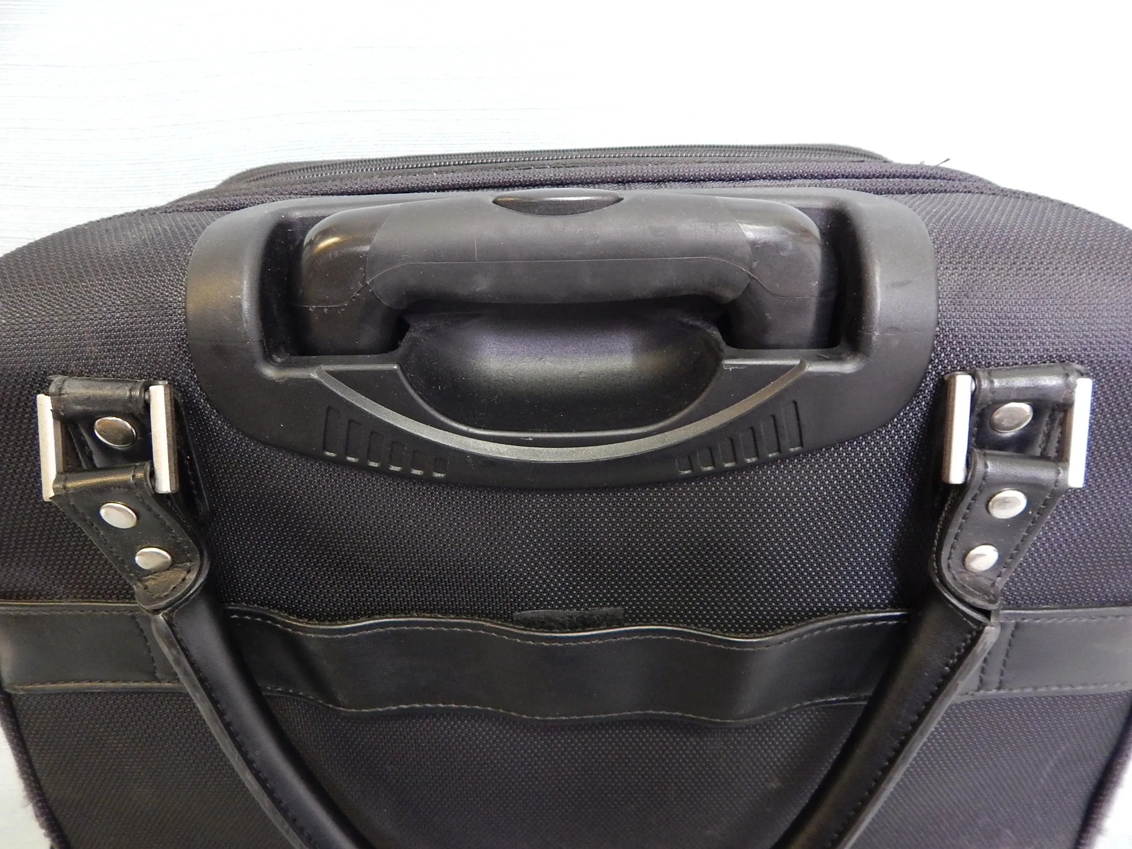 Samsonite Spinner Mobile Office Bag