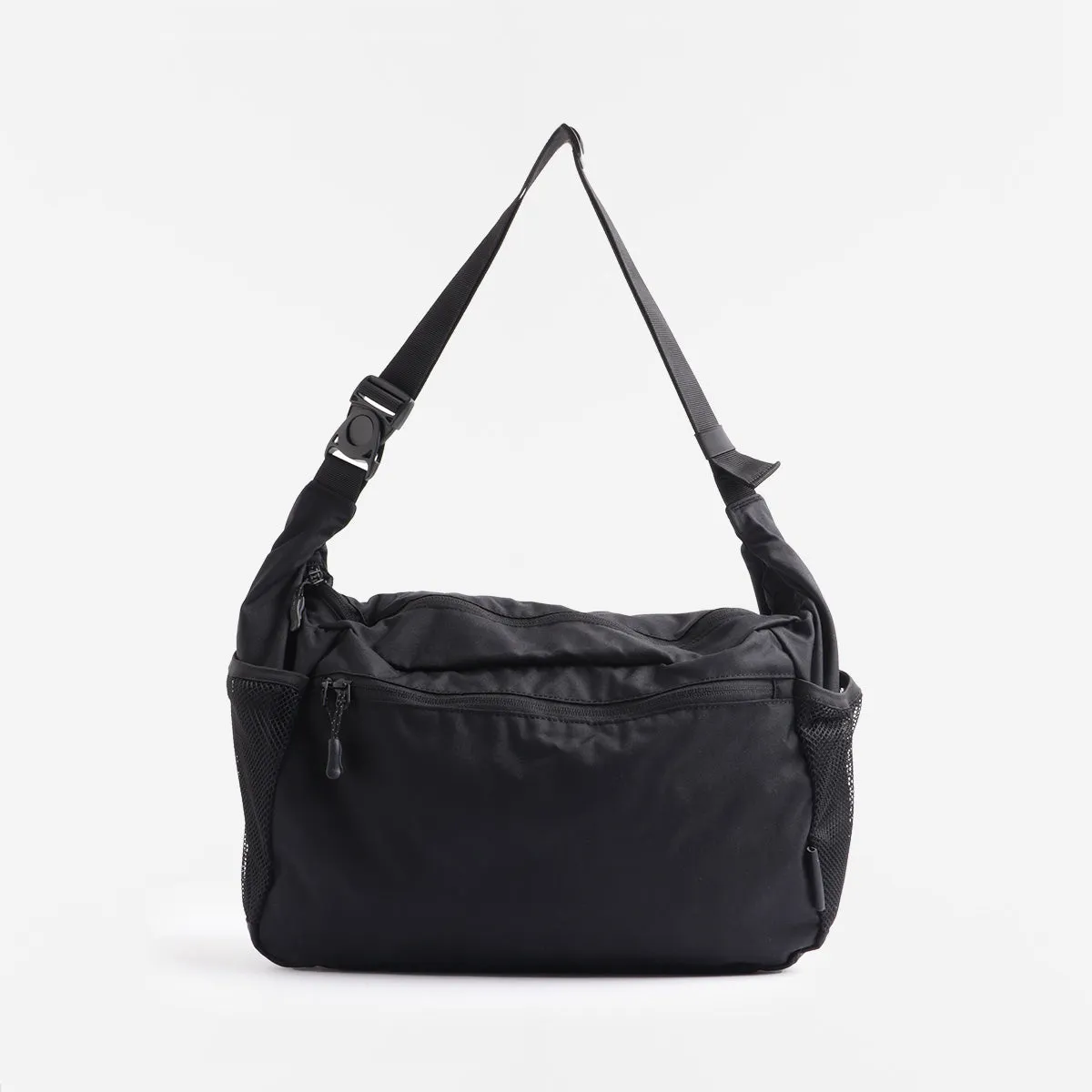 Snow Peak Everyday Use Middle Shoulder Bag